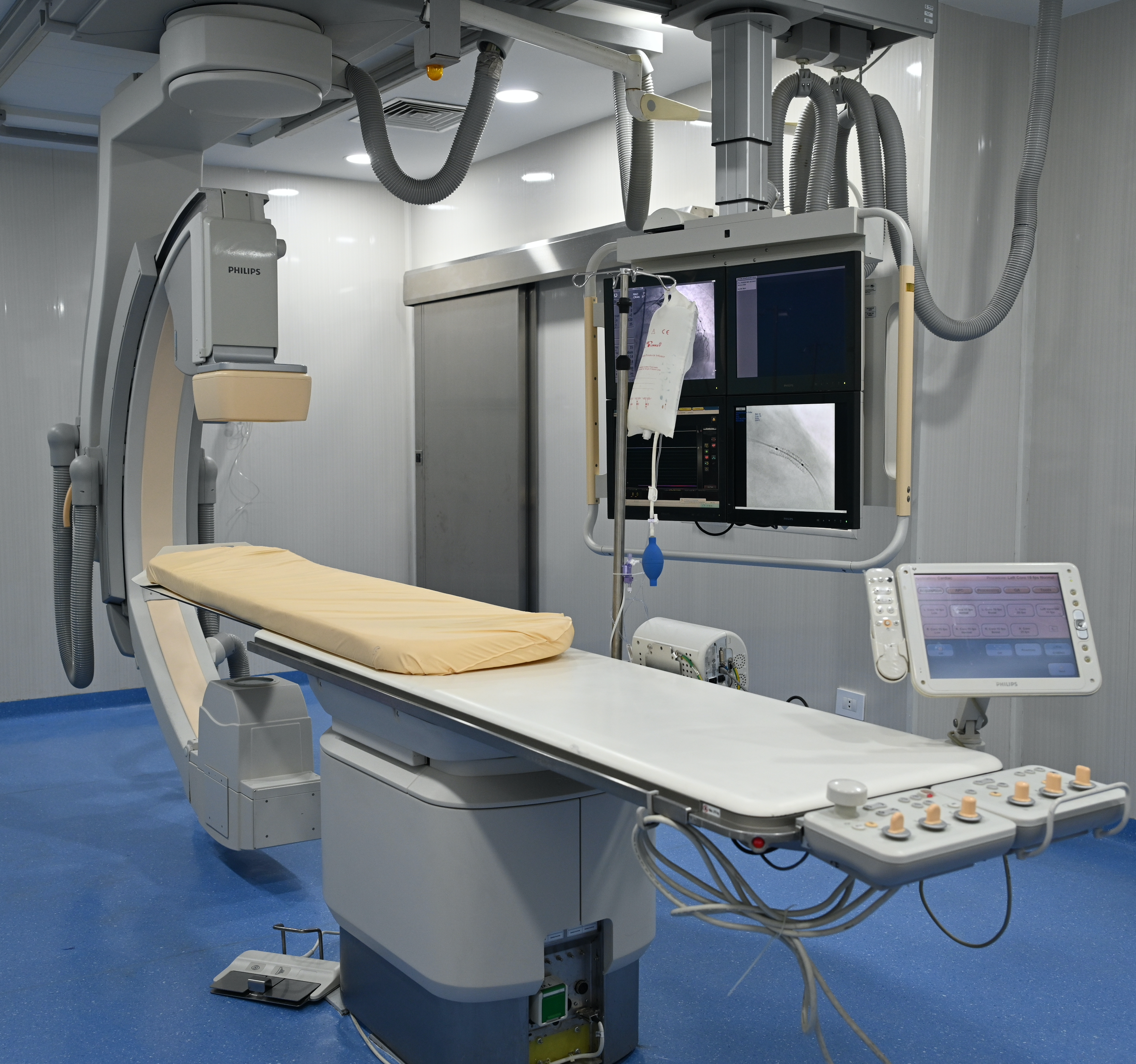 Catheter Labs - Philips Catheter Labs - Philips